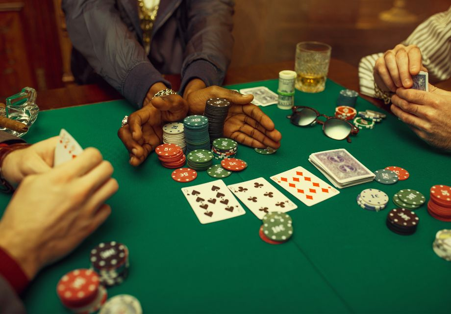 Les meilleures stratégies pour réussir au poker en ligne